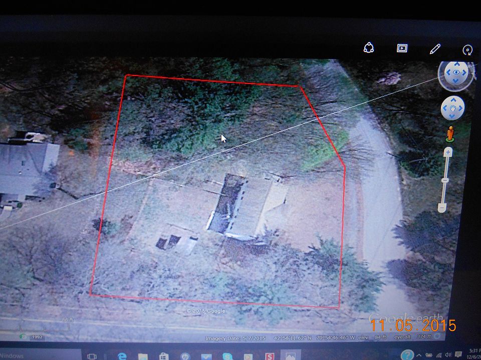 2nd image of 13 Carriage Dr