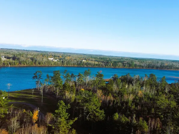 Gladstone Rd, Murray River, PE C0A 1W0