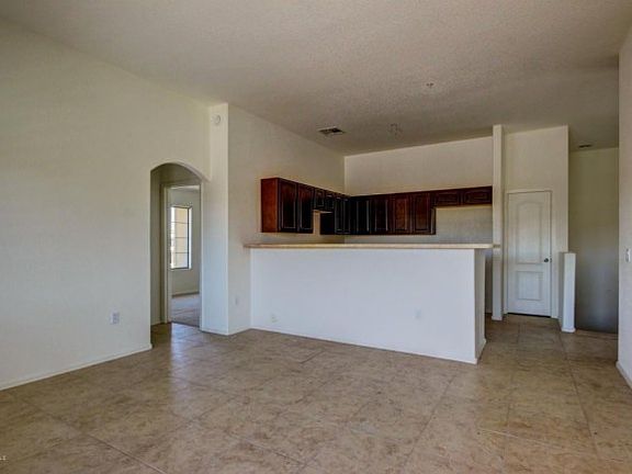 5th image of 460 N 168th Dr