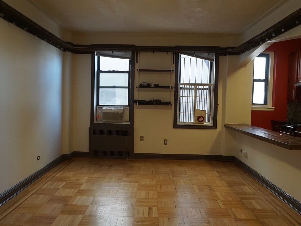 1st image of 81 Ocean Pkwy APT 4P