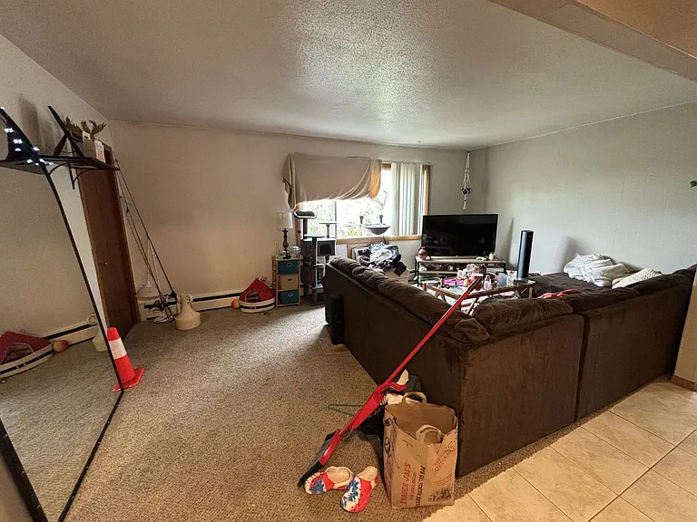 1642 Bainbridge St — Photo 24