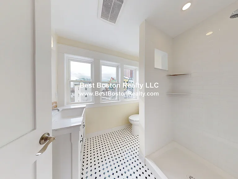 242 Somerville Ave — Photo 14