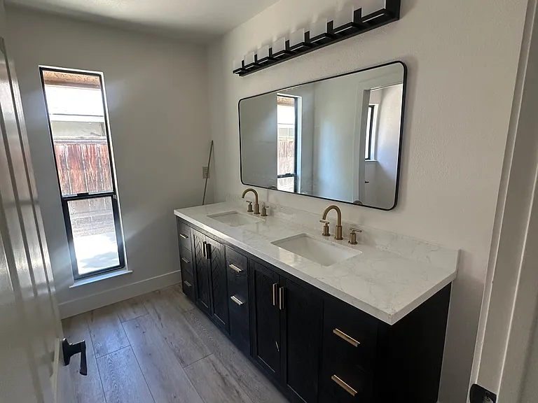 7247 N Dewey Ave — Photo 25