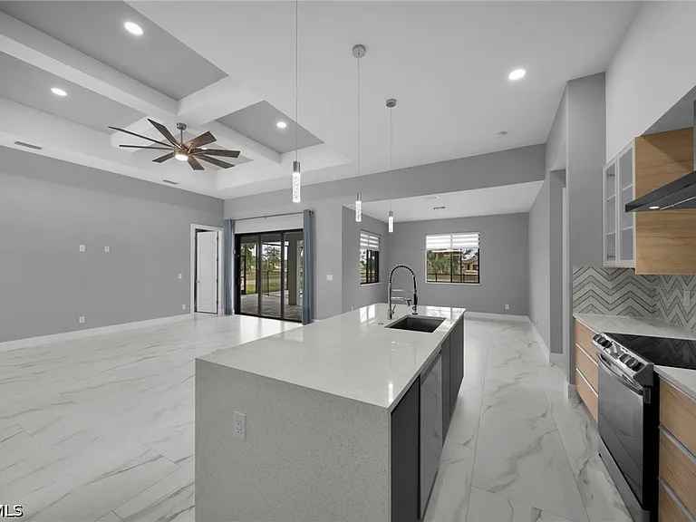 1201 SW 8th Pl — Photo 12