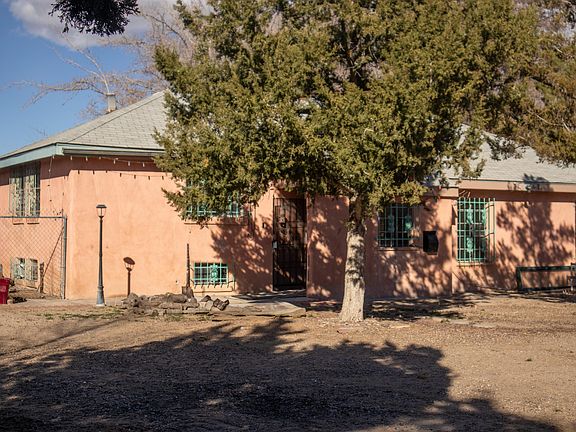 5th image of 425 Vineyard Rd NE