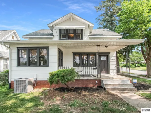 4902 Walnut St, Omaha, NE 68106