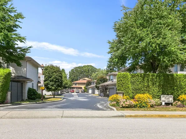 12268 189a St #32, Pitt Meadows, BC V3Y 2M7