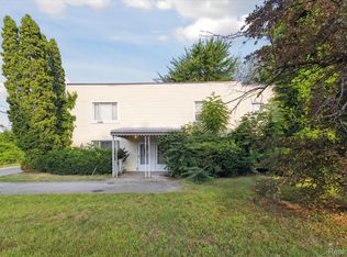 11126 Grover St, Romulus, MI 48174