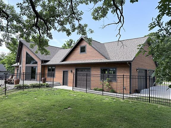 3rd image of 7803 Lake Ida Way NW