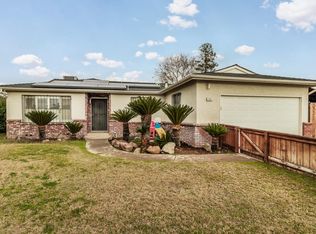 1521 Rall Ave, Clovis, CA 93611