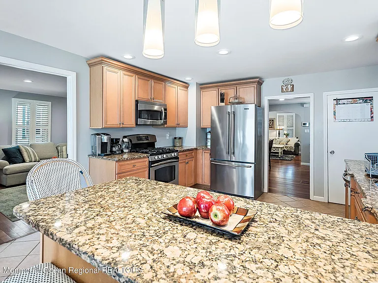 510 Garfield Ave — Photo 13