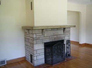 10415 Deering Rd, Louisville, KY 40272