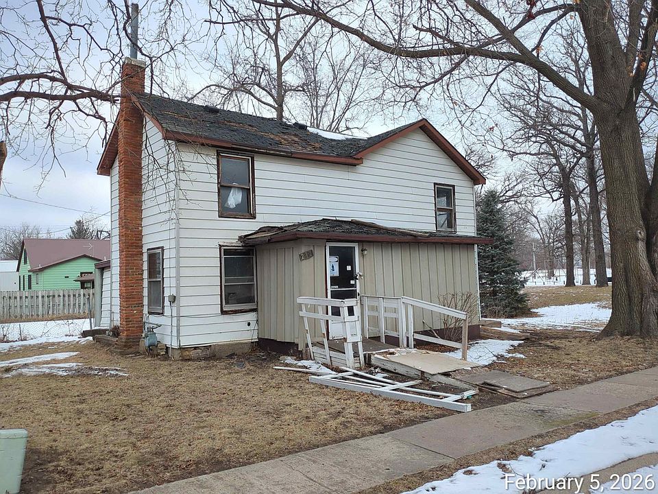 1st image of 212 Park Dr