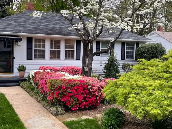 2016 Bluemont Dr, Greensboro, NC 27408