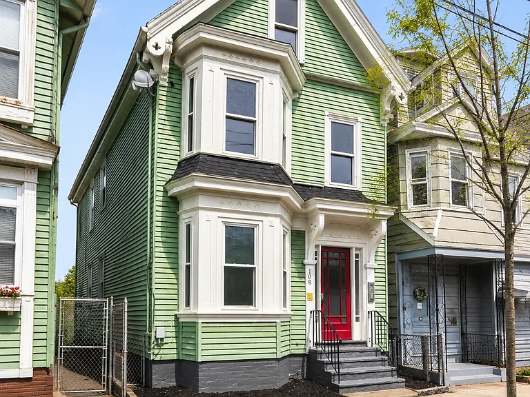 108 Washington Ave #B — Photo 6