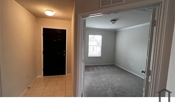 5 bed, 2749 sqft, $3,400 — Photo 2