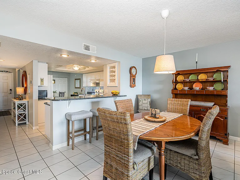 601 Shorewood Dr #G405 — Photo 13