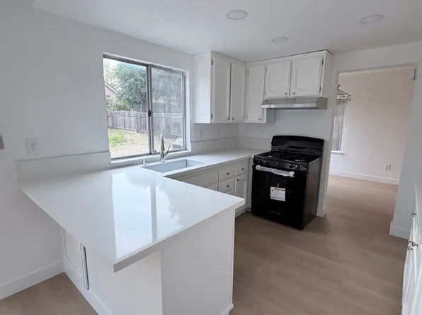 8641 Sunnybrae Dr, Sacramento, CA 95823