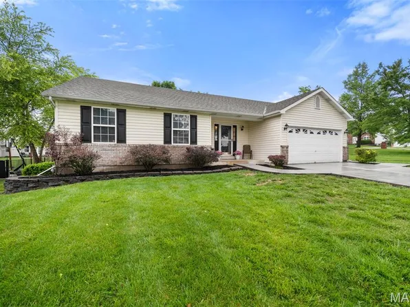 7228 Picasso Dr, Dardenne Prairie, MO 63368