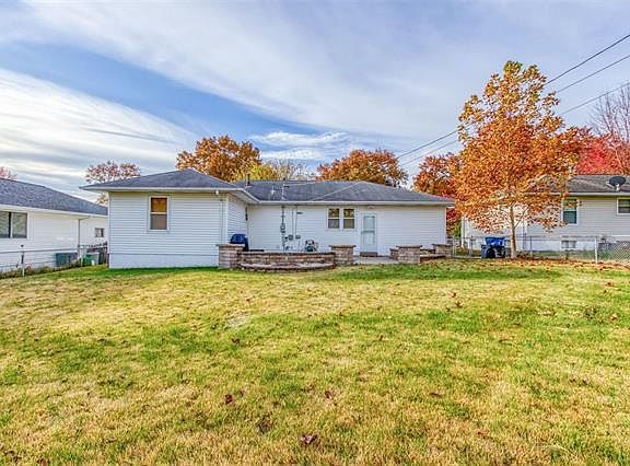 5th image of 66 Buckley Meadows Dr