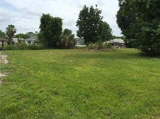 1674 River Rd, Astor, FL 32102