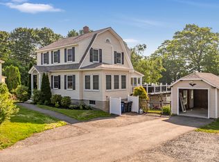83 Main St, York, ME 03909