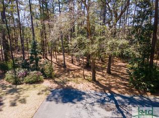 4 Treutlen Ln, Savannah, GA 31411