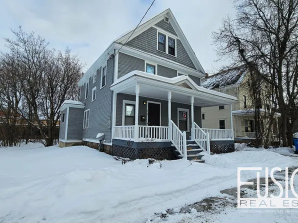 26 Fletcher Pl, Burlington, VT 05401