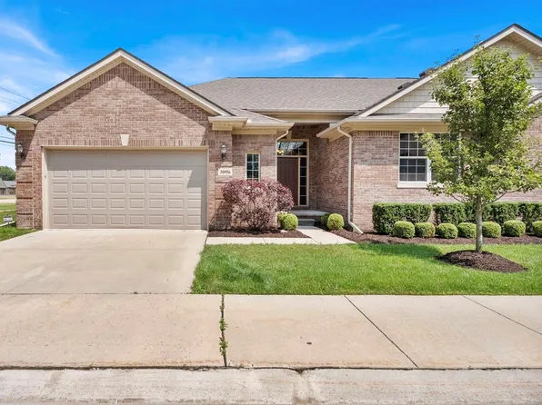 30956 Georgetown Dr, Warren, MI 48093