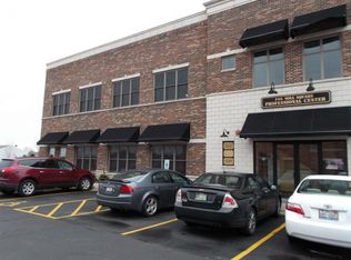 40W310 Lafox Rd UNIT F2, St Charles, IL 60175