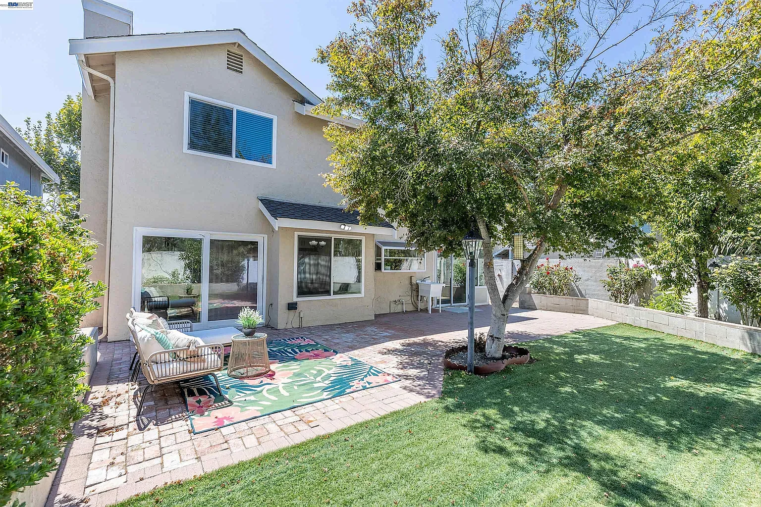 3 bed, 2.5 bath, 1713 sqft, $4,450 — Photo 1