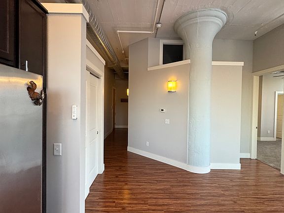 5th image of 207 E 6th St Unit 105