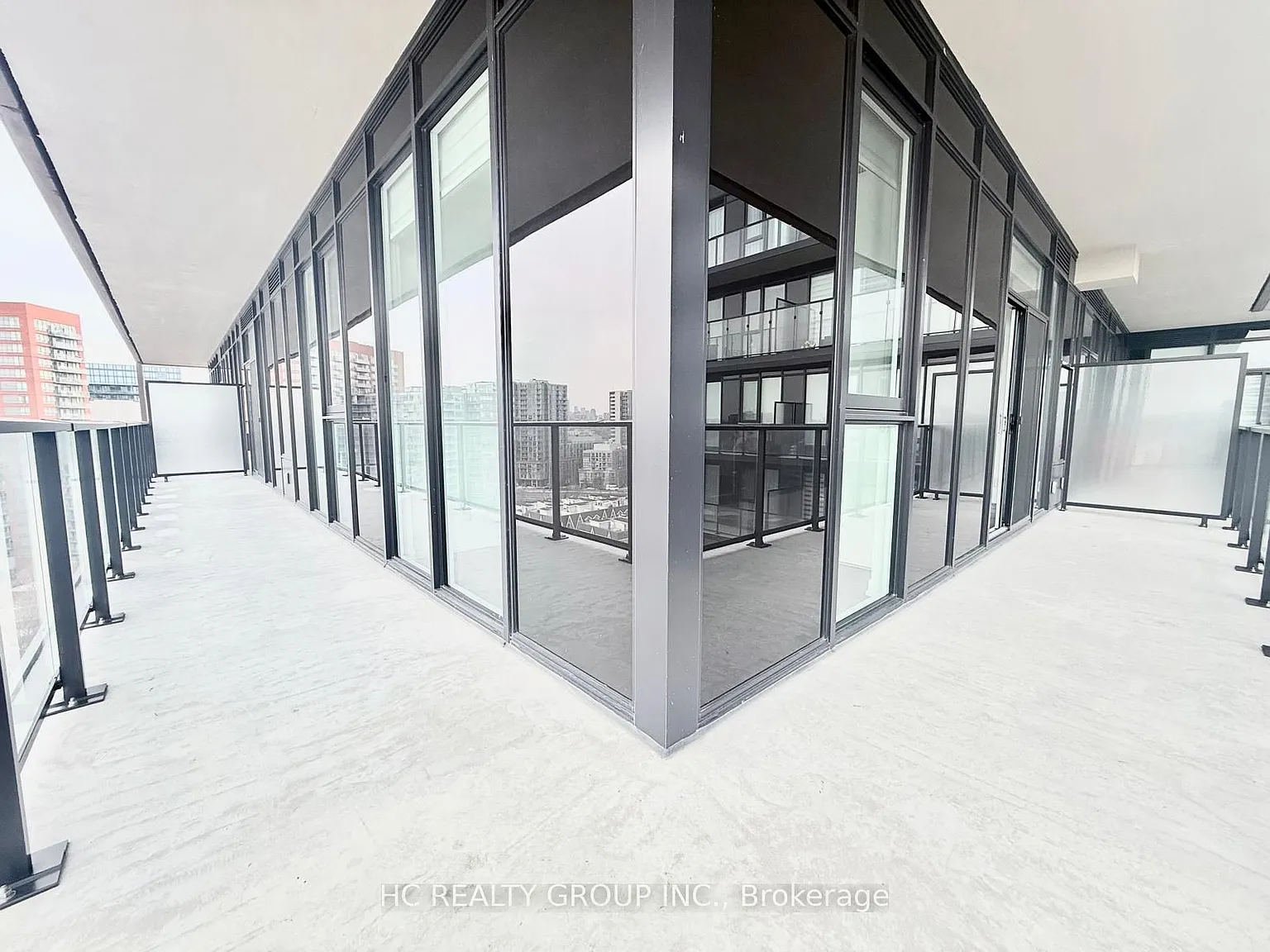 285 Dufferin St #1106 photo 1