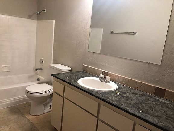 4th image of 436 N Hill APT A