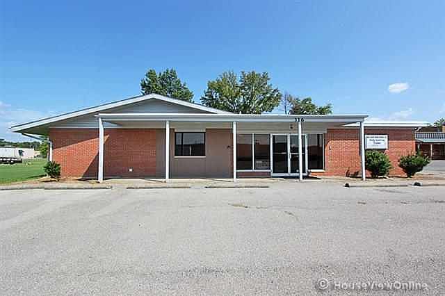 1st image of 316 S Plaza Way