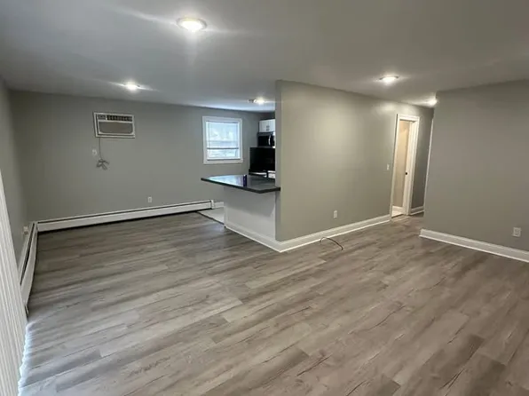 56 Euclid Ave APT 1, Cincinnati, OH 45215