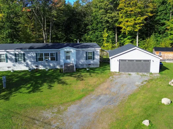 509 Point Au Fer Rd, Champlain, NY 12919