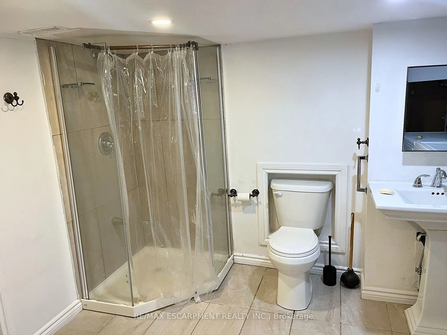 1 bed, $1,300 — Photo 2