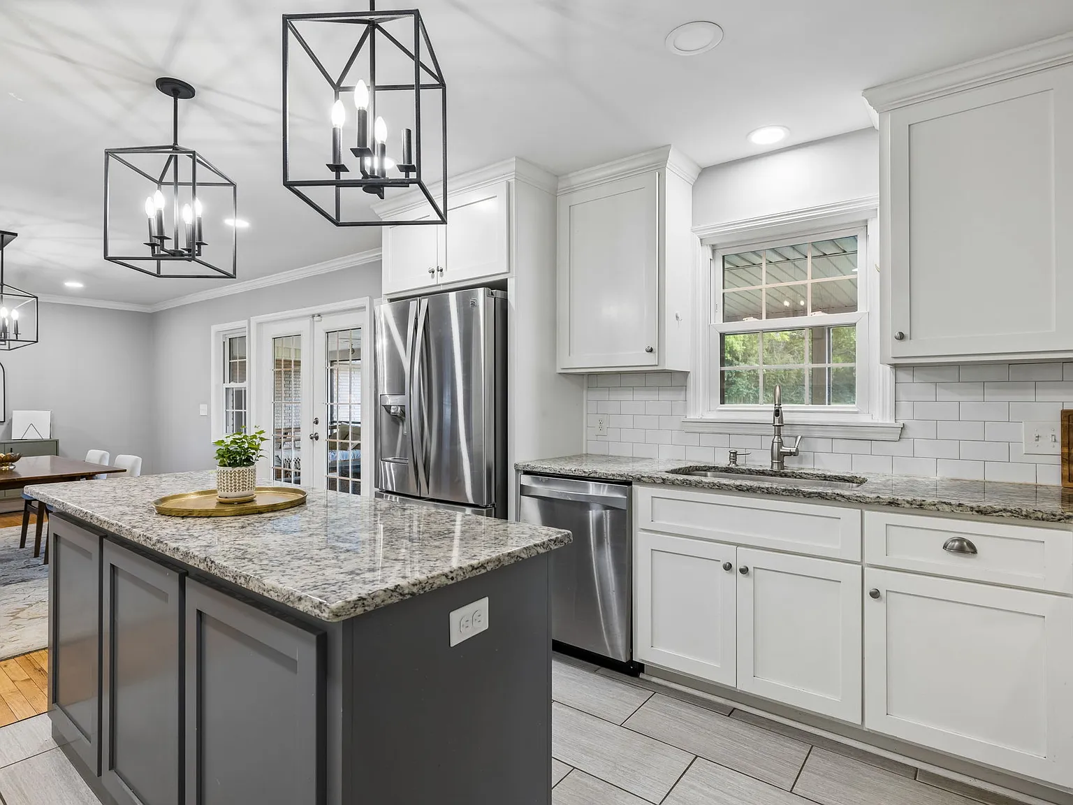 4 bed, 2612 sqft, $3,750 — Photo 3