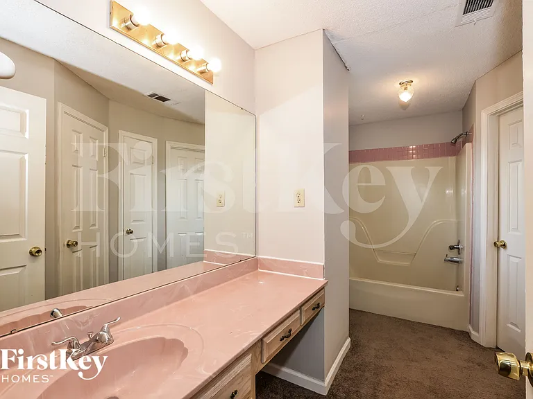 5535 Terri Lynn Cv — Photo 13