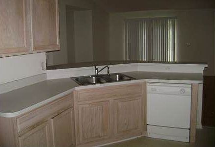 3rd image of 13 Peylo Pl