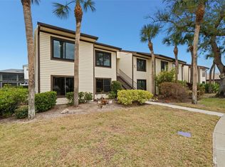 377 Moorings Cove Dr #9H, Tarpon Springs, FL 34689