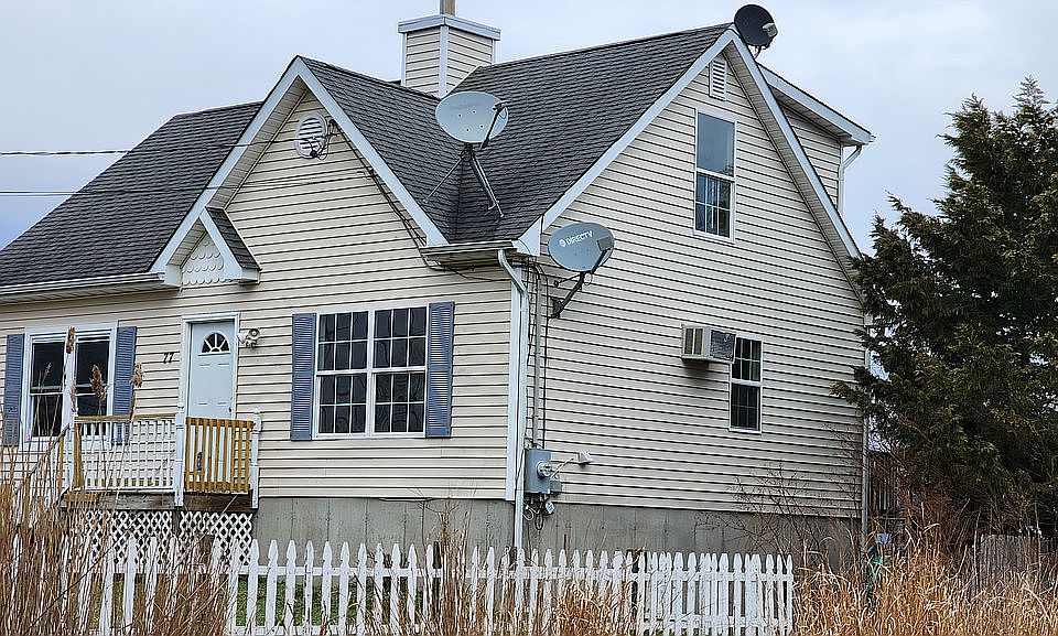 1st image of 77 Laurelton Dr