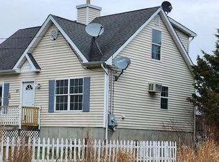 77 Laurelton Dr, Mastic Beach, NY 11951