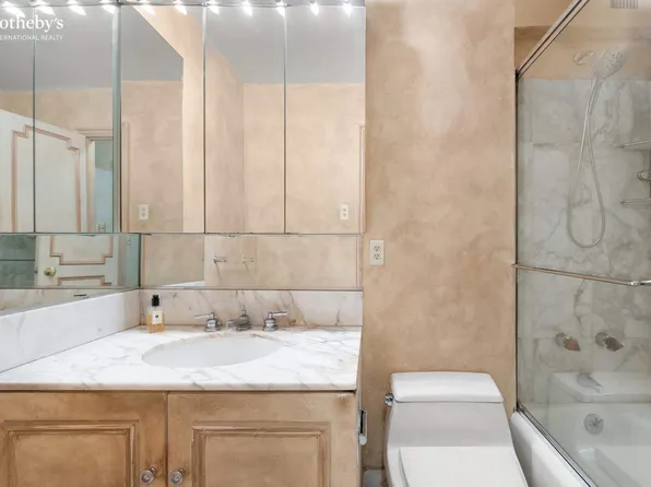 440 East 57th Street image 5 of 7