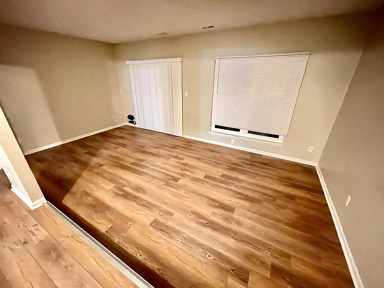 248 N Palmyra Dr — Photo 4