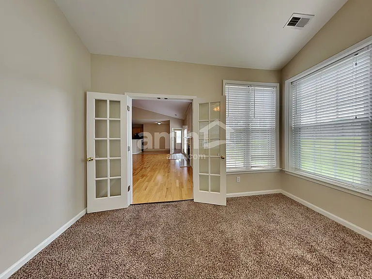331 Surrywood Dr — Photo 21