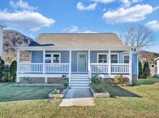 712 Anderson St, Glasgow, VA 24555