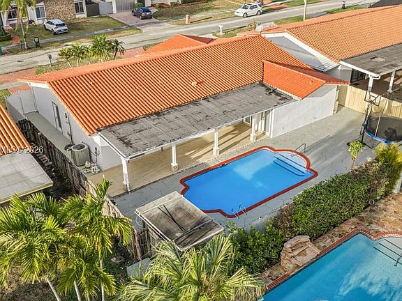 4th image of 13170 SW 20th St