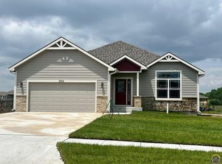 3310 SW 44th St, Topeka, KS 66610